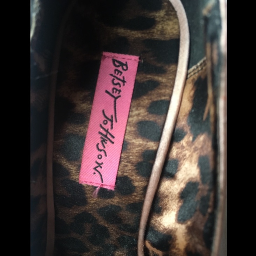 Betsey Johnson GLITZEEE Rhinestone Pumps - Picture 7 of 8